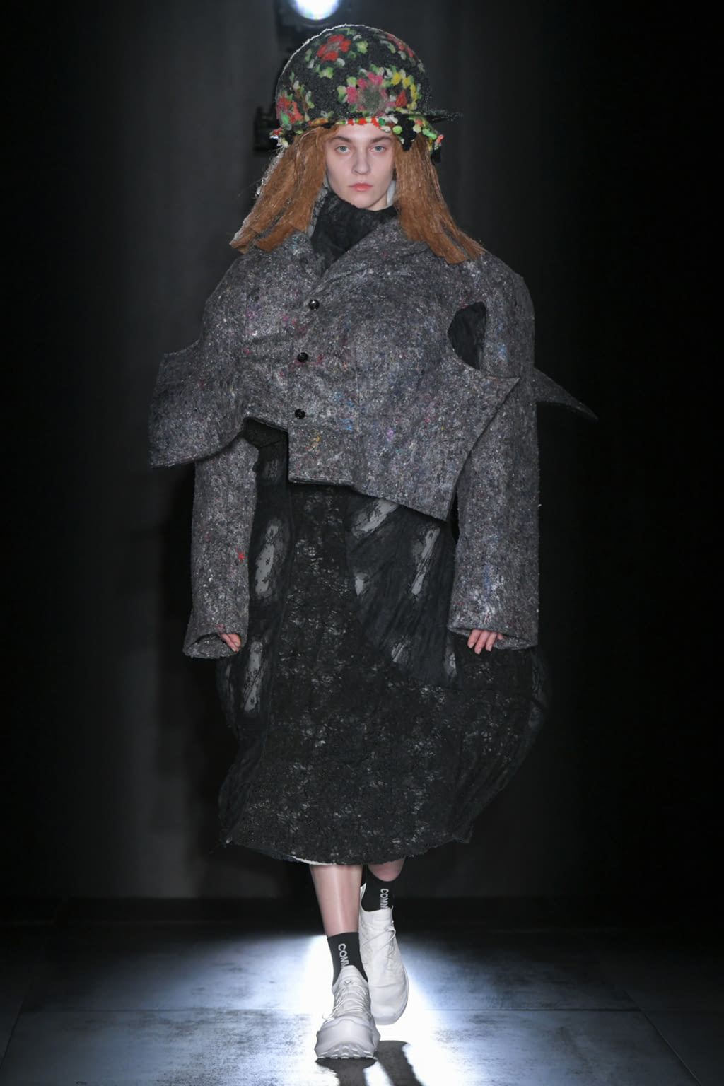Fashion Week Paris Fall/Winter 2022 look 4 from the Comme des Garçons collection womenswear