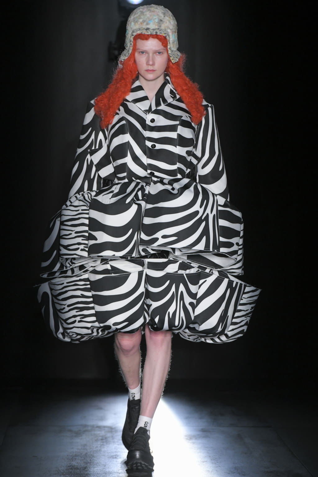 Fashion Week Paris Fall/Winter 2022 look 7 from the Comme des Garçons collection womenswear