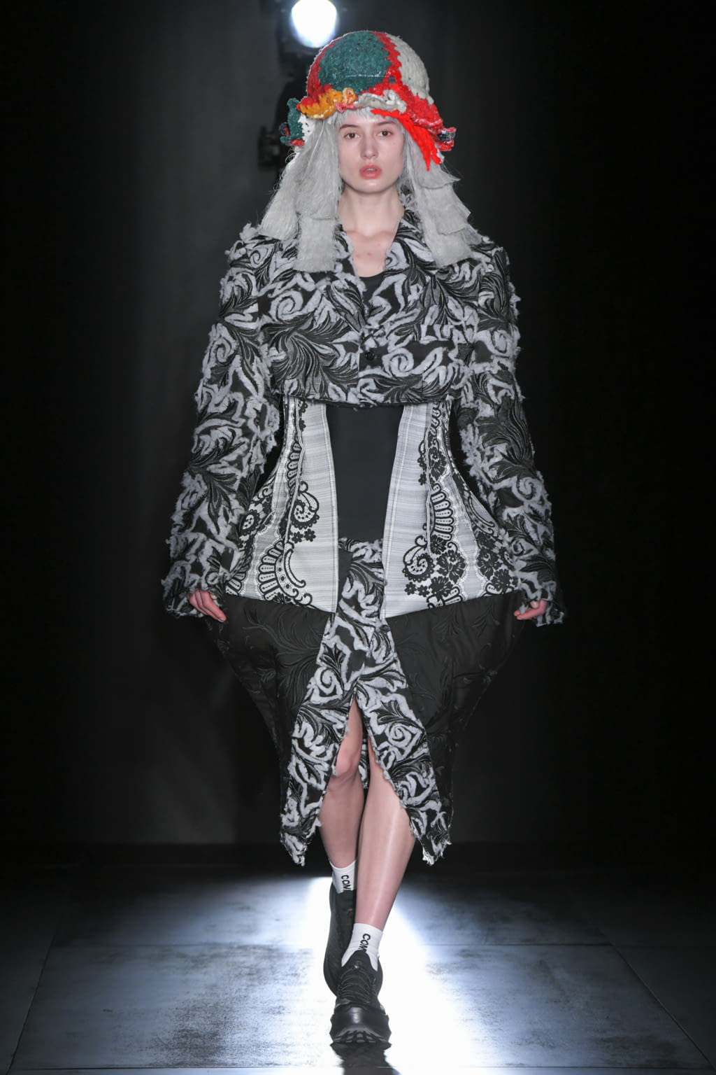 Fashion Week Paris Fall/Winter 2022 look 11 de la collection Comme des Garçons womenswear