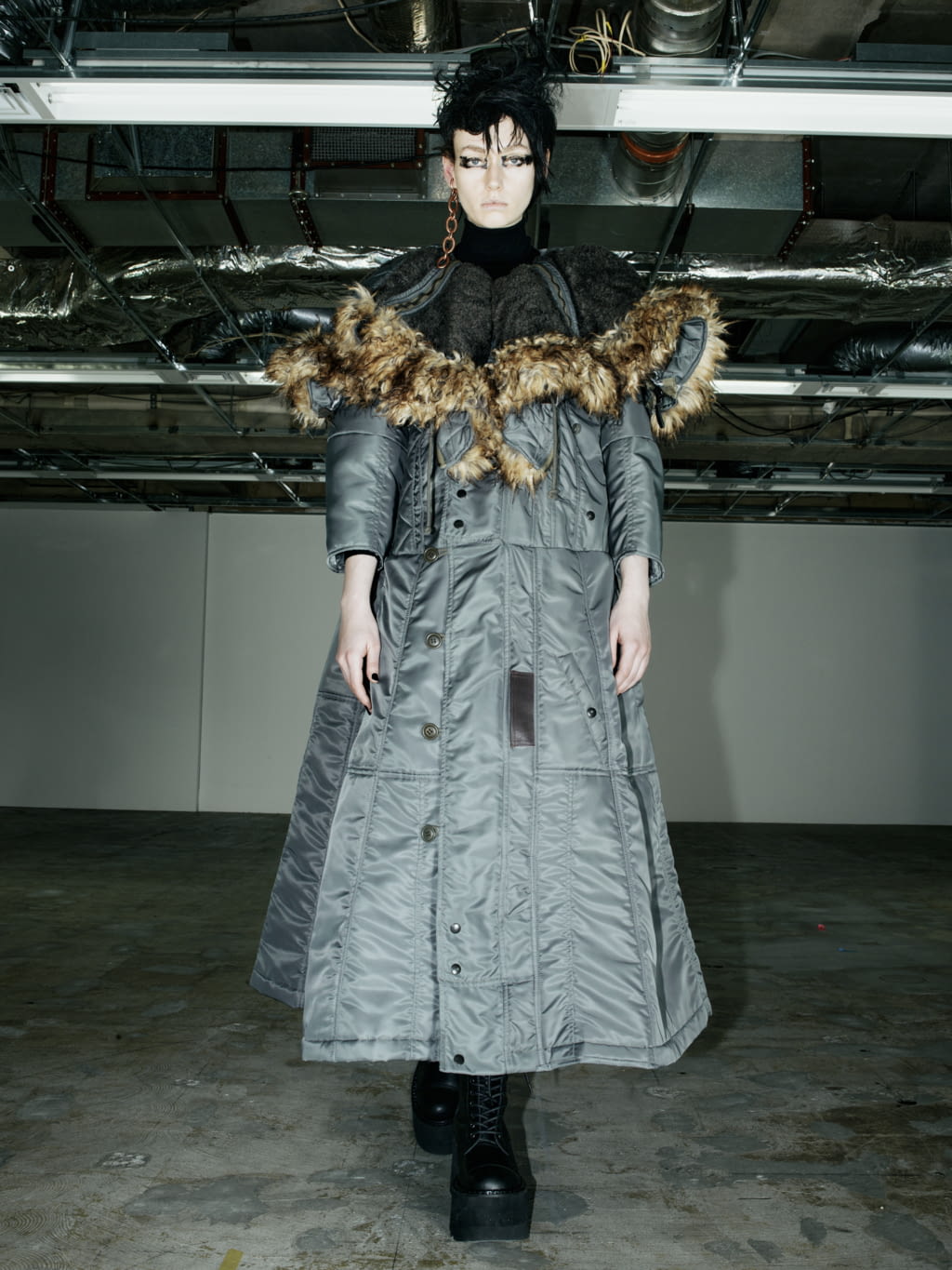 Fashion Week Paris Fall/Winter 2022 look 13 from the Junya Watanabe collection 女装