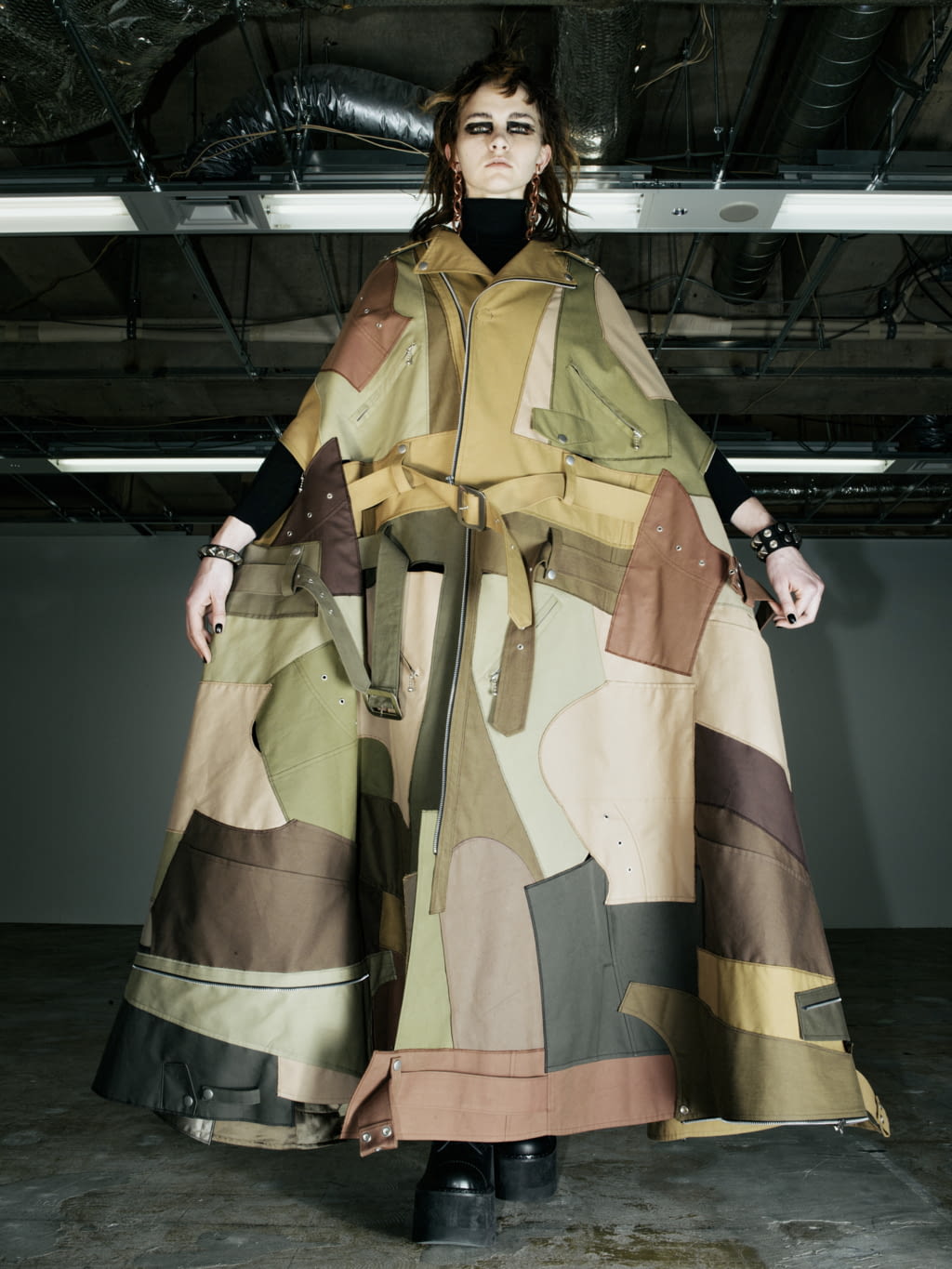 Fashion Week Paris Fall/Winter 2022 look 20 from the Junya Watanabe collection womenswear