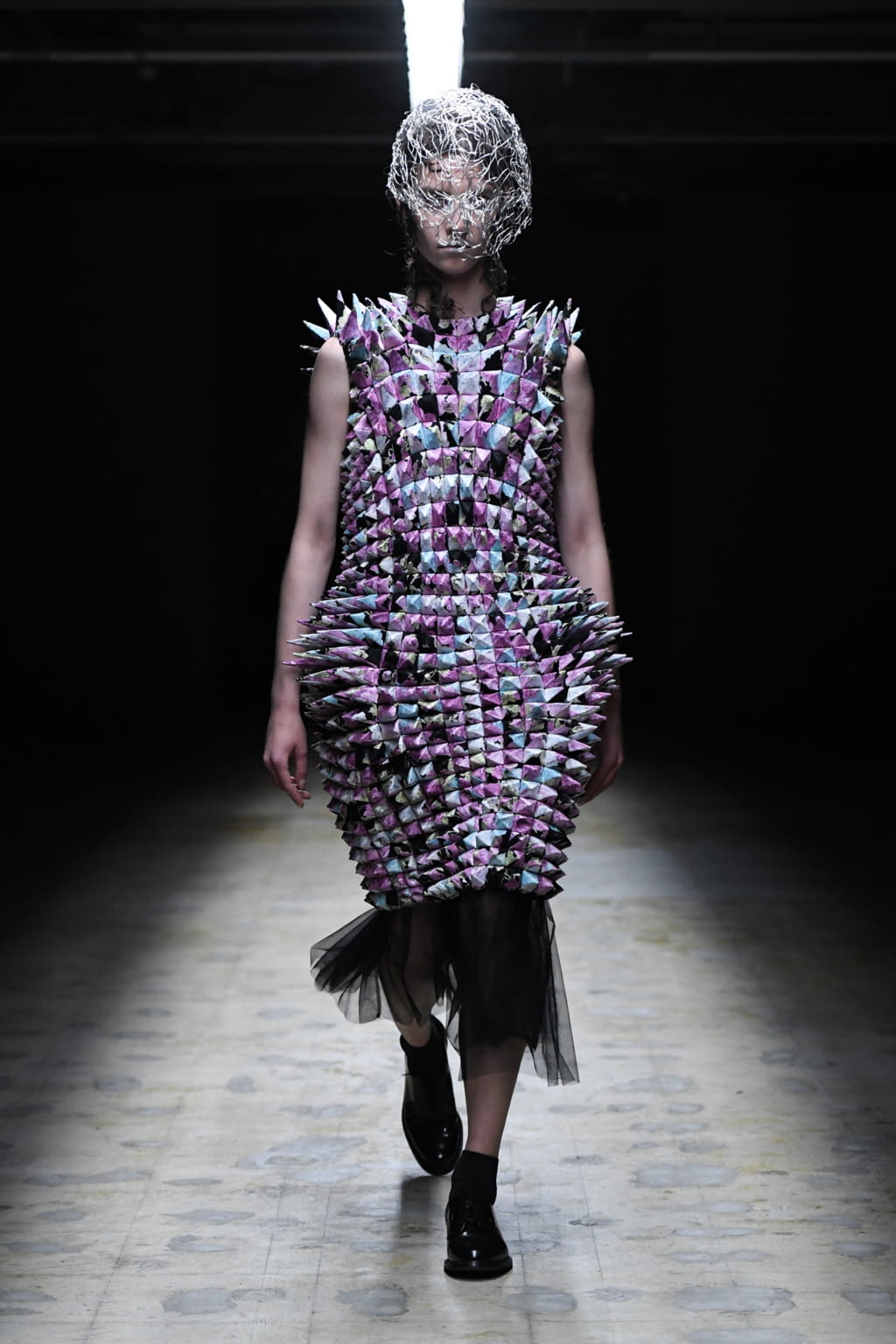 Fashion Week Paris Fall/Winter 2022 look 2 from the Noir Kei Ninomiya collection womenswear