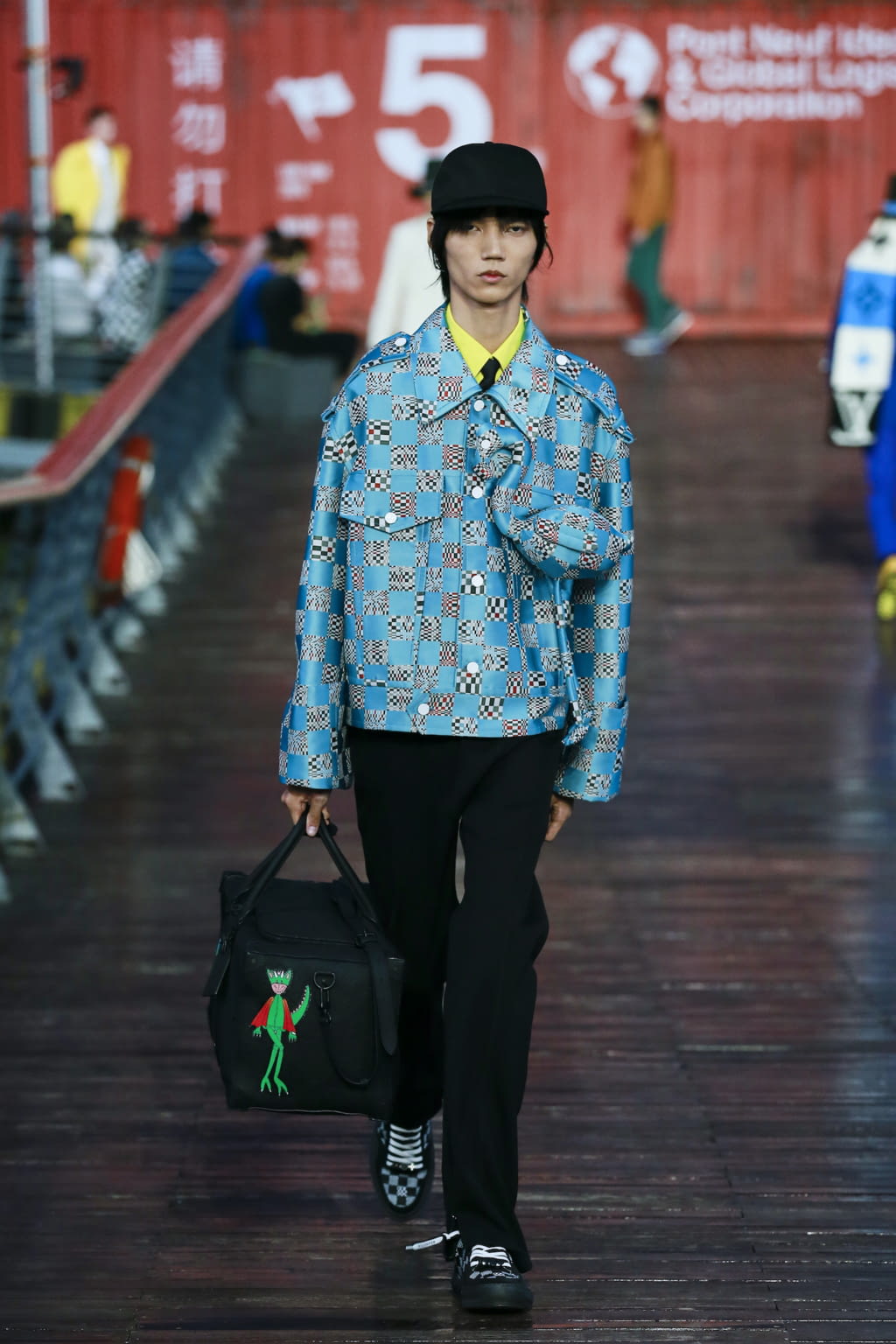 Fashion Week Paris Spring/Summer 2021 look 34 from the Louis Vuitton collection menswear