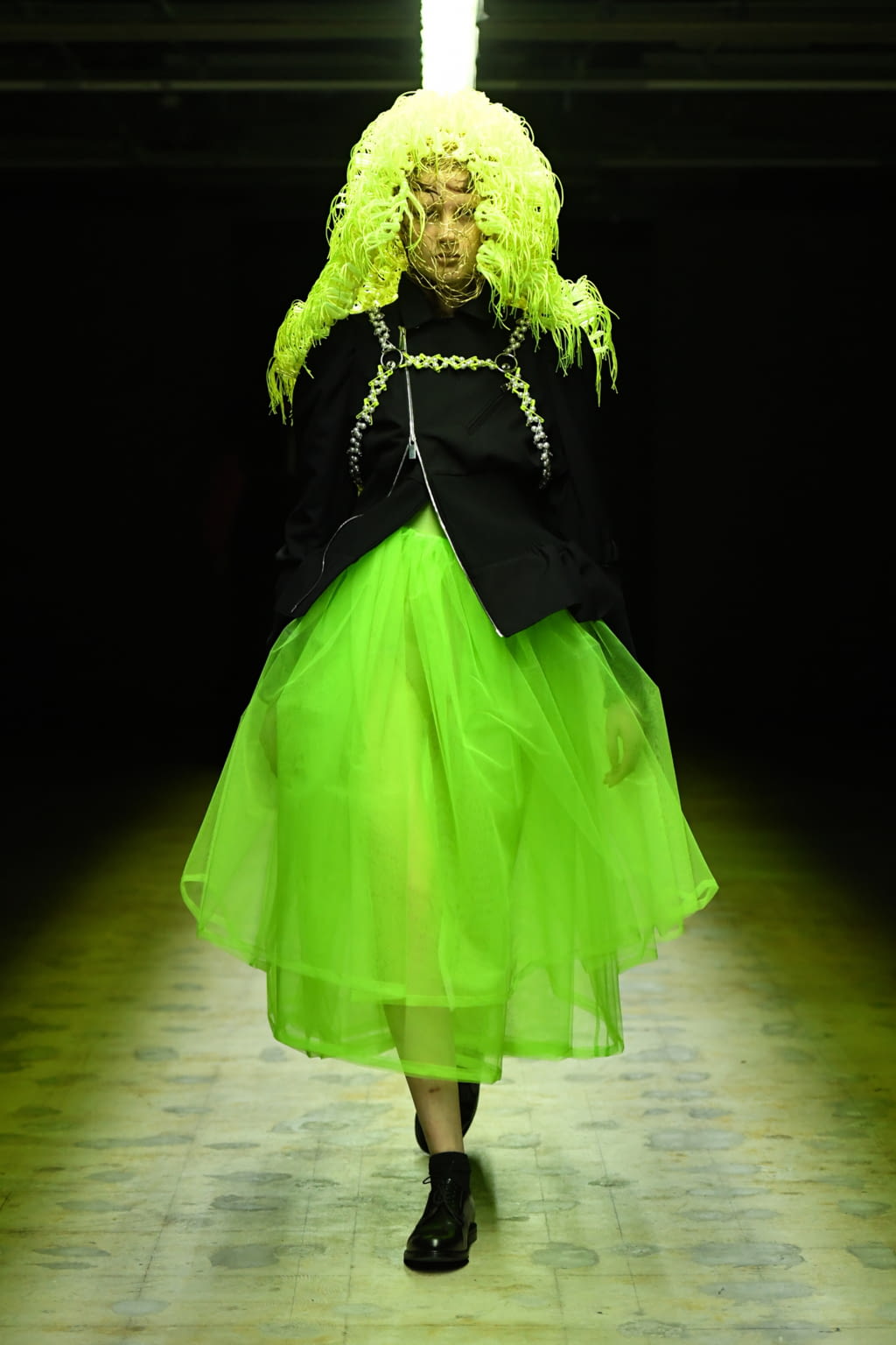 Fashion Week Paris Fall/Winter 2022 look 17 from the Noir Kei Ninomiya collection womenswear