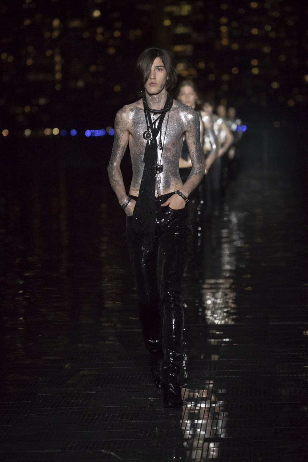 Fashion Week New York Spring/Summer 2019 look 82 from the Saint Laurent collection menswear