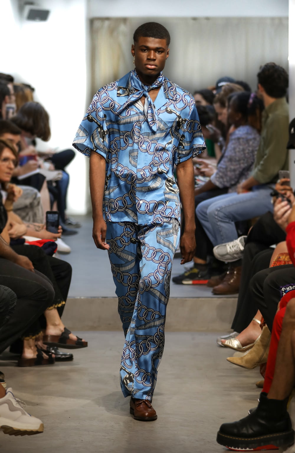Fashion Week Paris Spring/Summer 2020 look 5 from the Bluemarble collection menswear