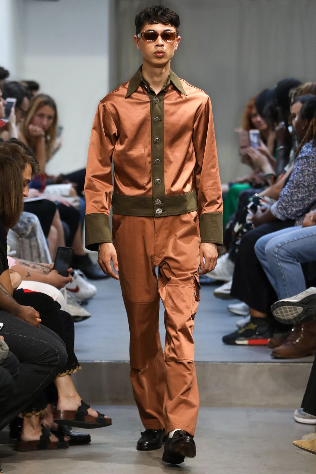 Fashion Week Paris Spring/Summer 2020 look 14 from the Bluemarble collection 男装