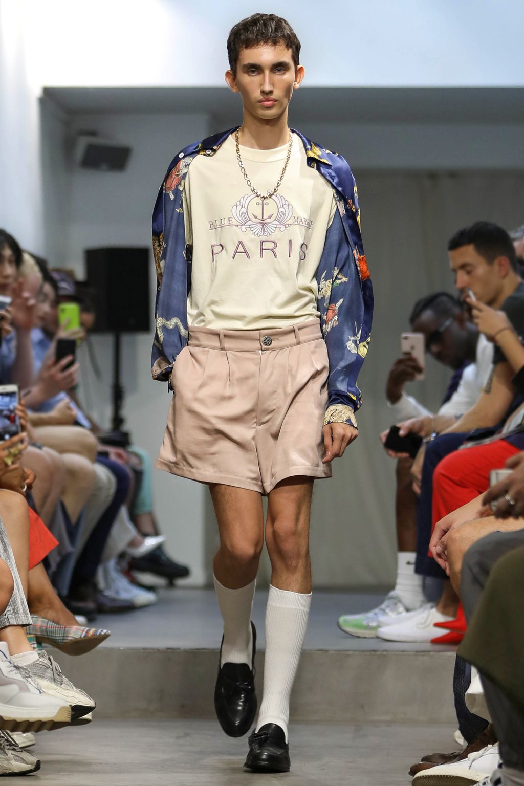 Fashion Week Paris Spring/Summer 2020 look 20 from the Bluemarble collection 男装