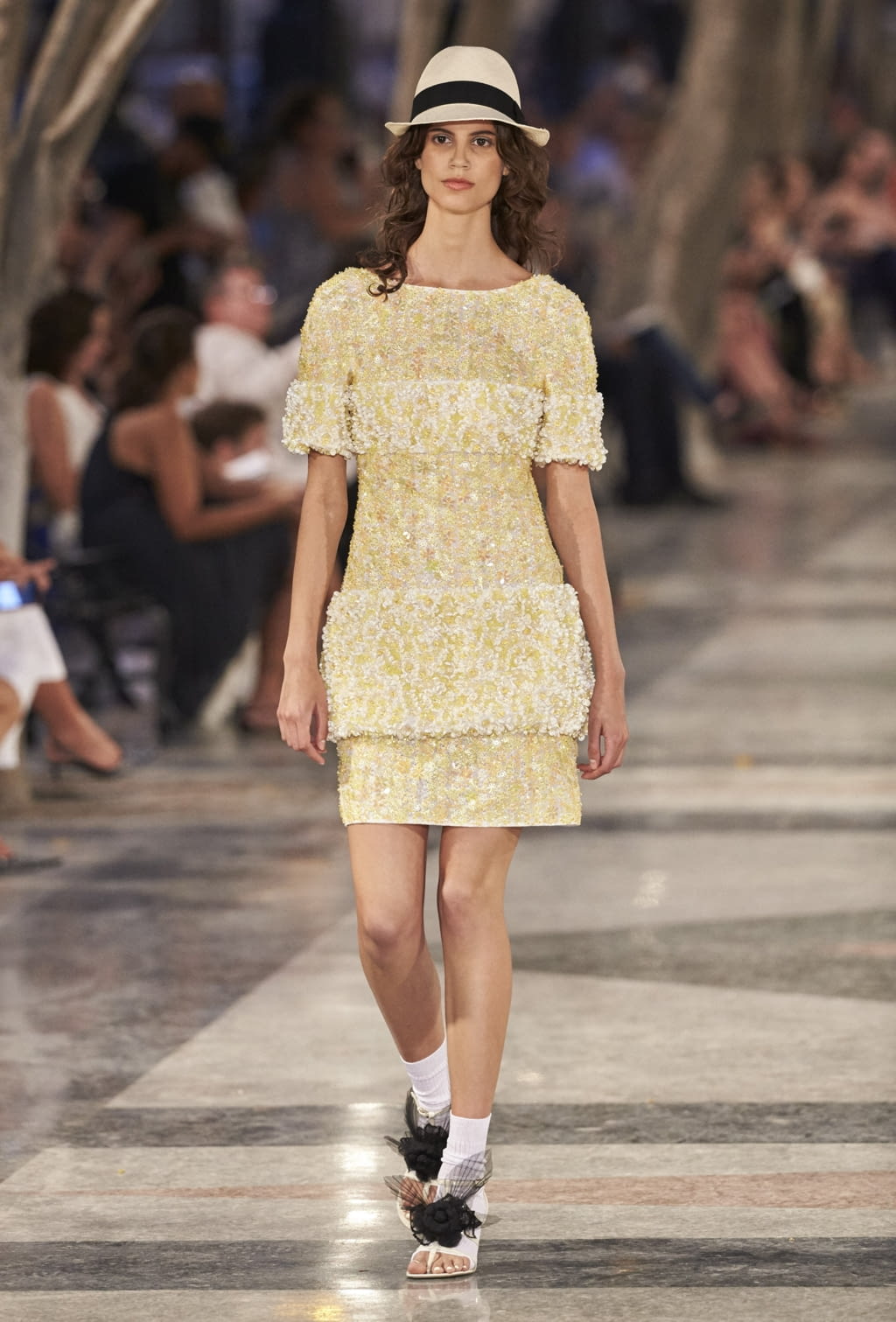 Chanel Resort 17 womenswear #85 - Tagwalk: The Fashion Search Engine
