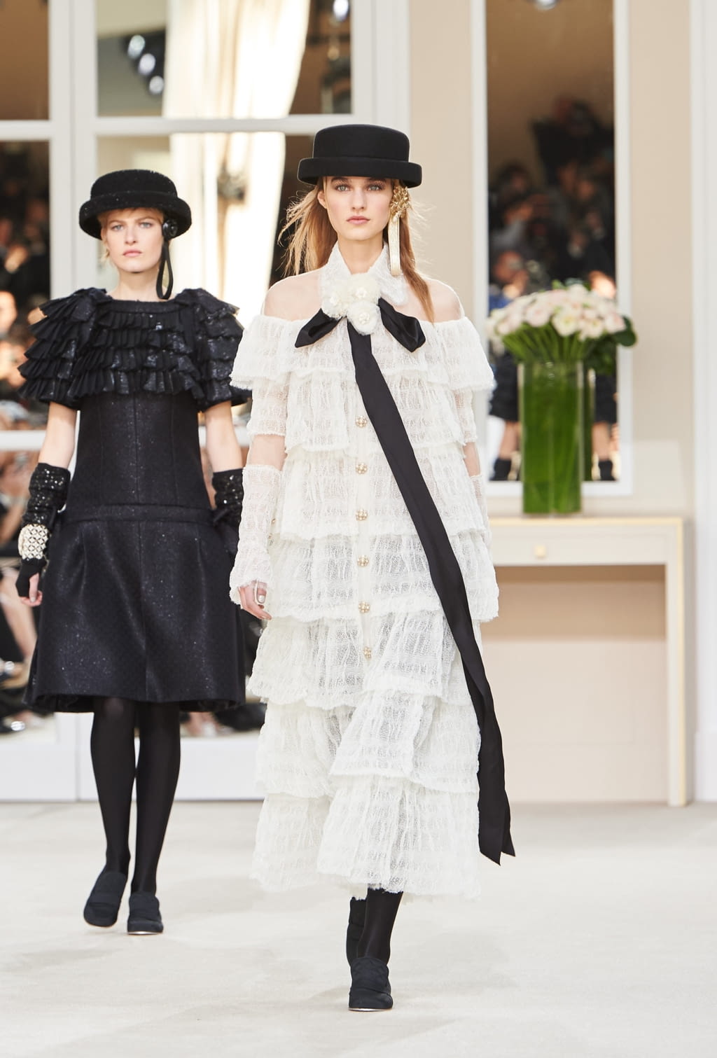 Fashion Week Paris Fall/Winter 2016 look 85 from the Chanel collection 女装