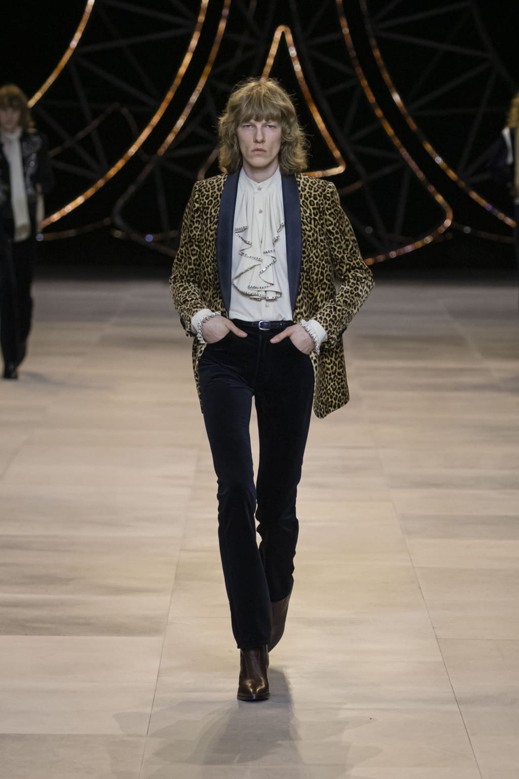 Fashion Week Paris Fall/Winter 2020 look 85 from the Celine collection womenswear