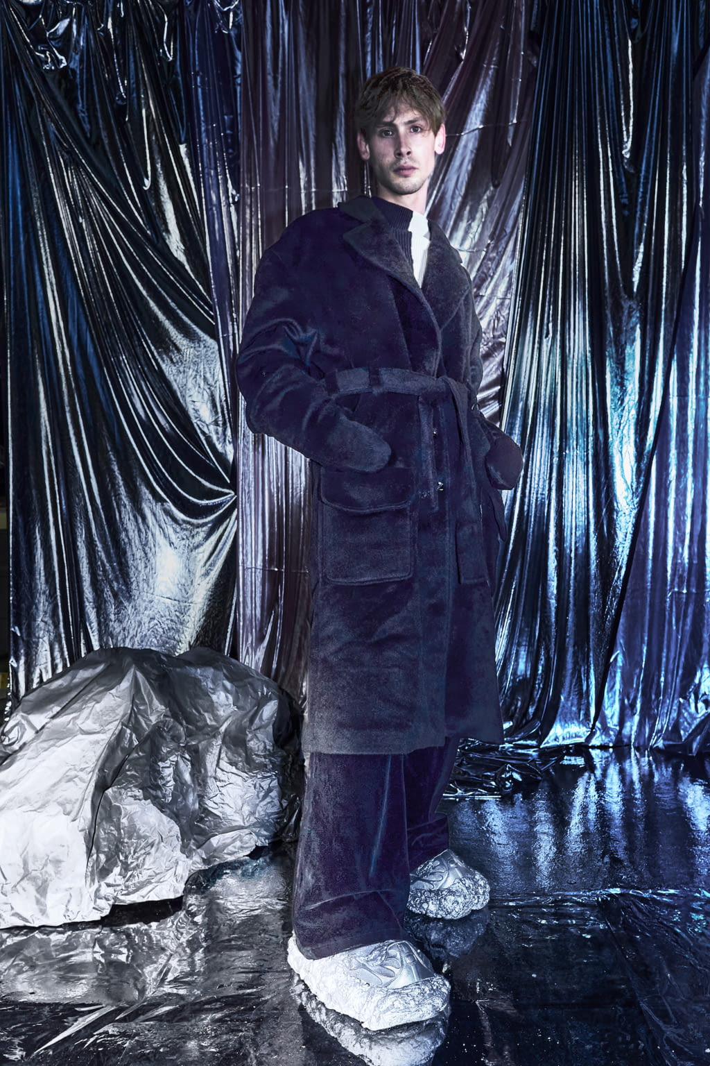 Fashion Week London Fall/Winter 2022 look 22 from the 8IGB community clothing collection 男装
