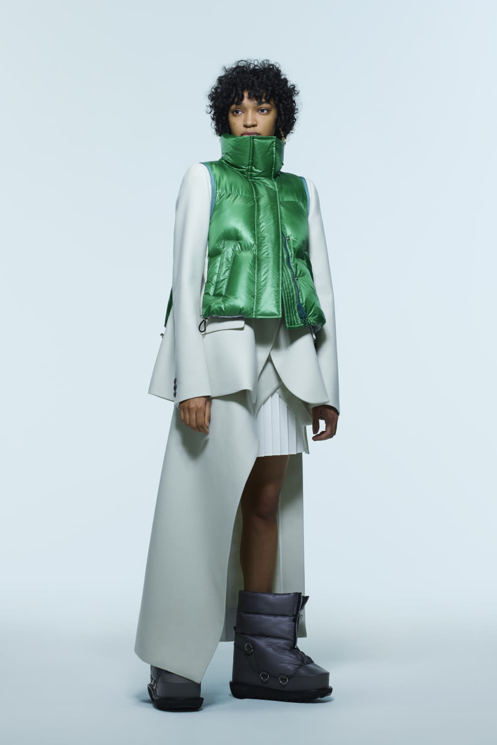 Fashion Week Paris Pre-Fall 2022 look 9 from the Sacai collection 女装