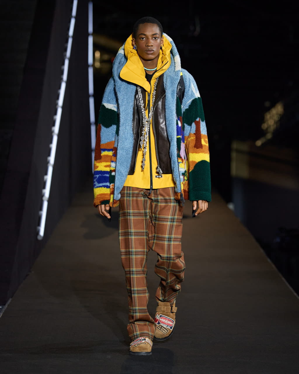 Fashion Week Milan Fall/Winter 2022 look 9 from the Dsquared2 collection menswear