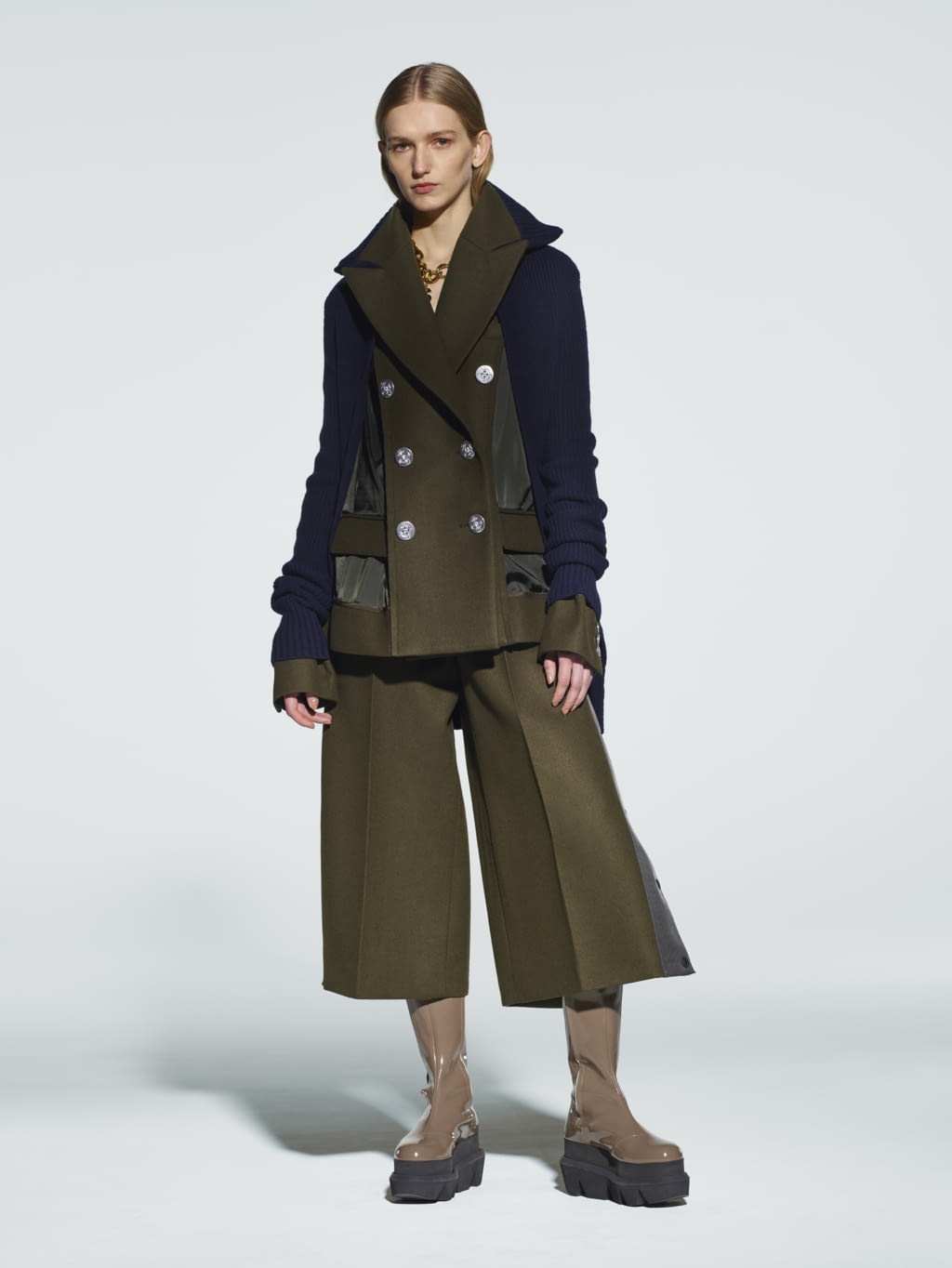 Fashion Week Paris Pre-Fall 2021 look 9 from the Sacai collection 女装