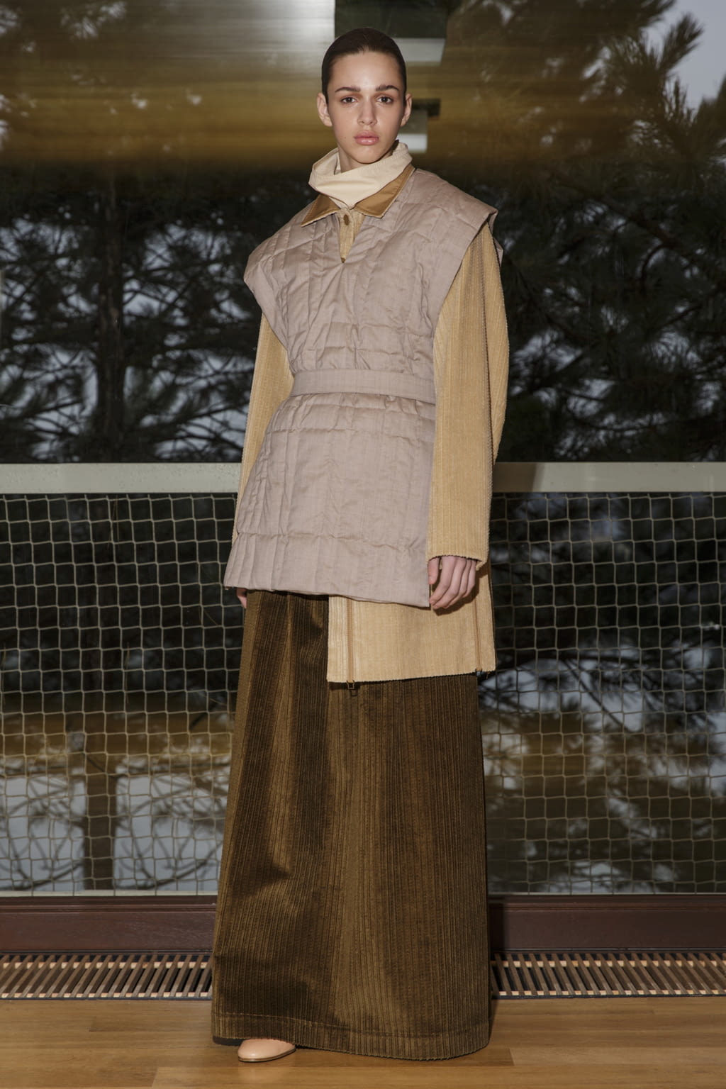 Fashion Week Paris Pre-Fall 2018 look 9 from the Nehera collection 女装