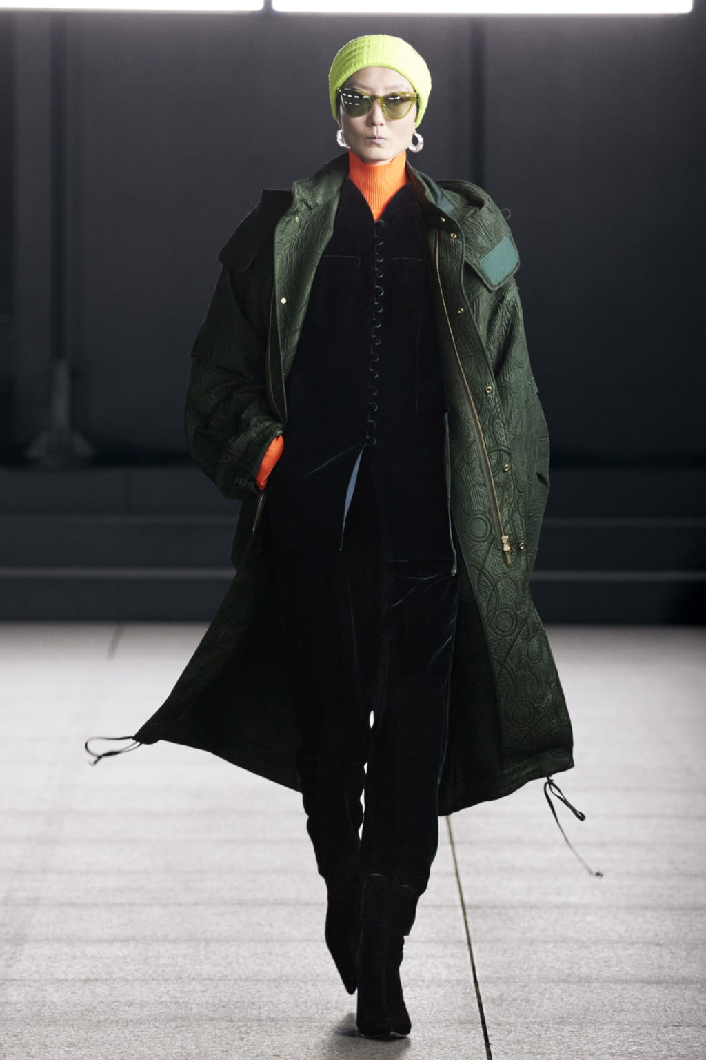 Fashion Week Paris Fall/Winter 2022 look 9 de la collection Mame Kurogouchi womenswear