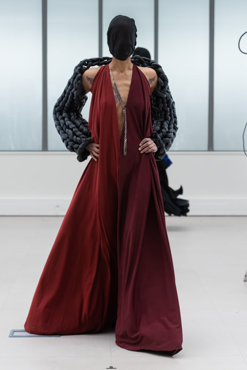 Fashion Week Paris Fall/Winter 2022 look 93 from the IFM PARIS collection womenswear
