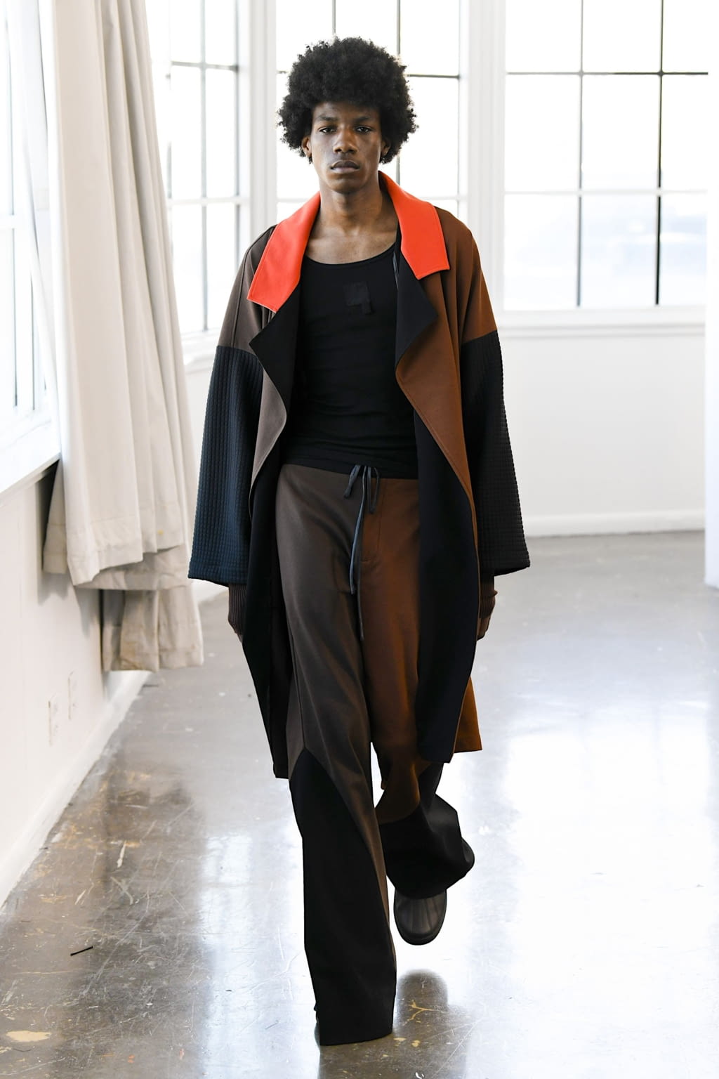 Fashion Week New York Fall/Winter 2022 look 1 from the A. POTTS collection 男装