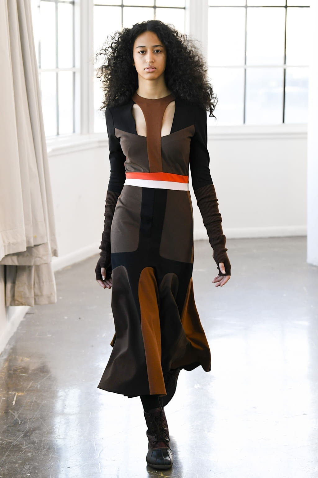 Fashion Week New York Fall/Winter 2022 look 2 from the A. POTTS collection 男装