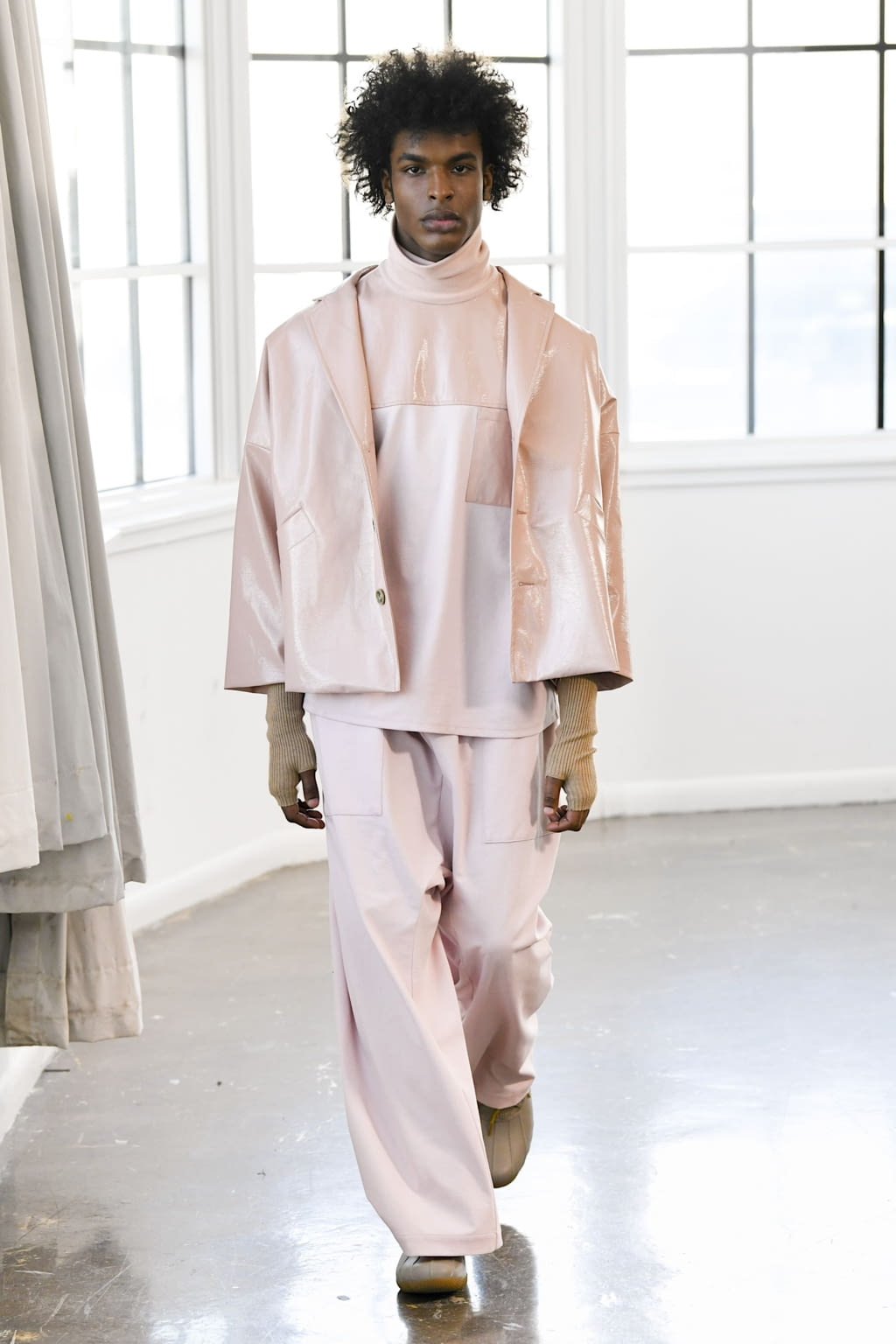 Fashion Week New York Fall/Winter 2022 look 3 from the A. POTTS collection 男装