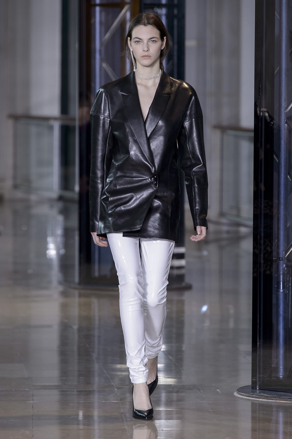 Fashion Week Paris Fall/Winter 2016 look 6 from the Anthony Vaccarello collection 女装