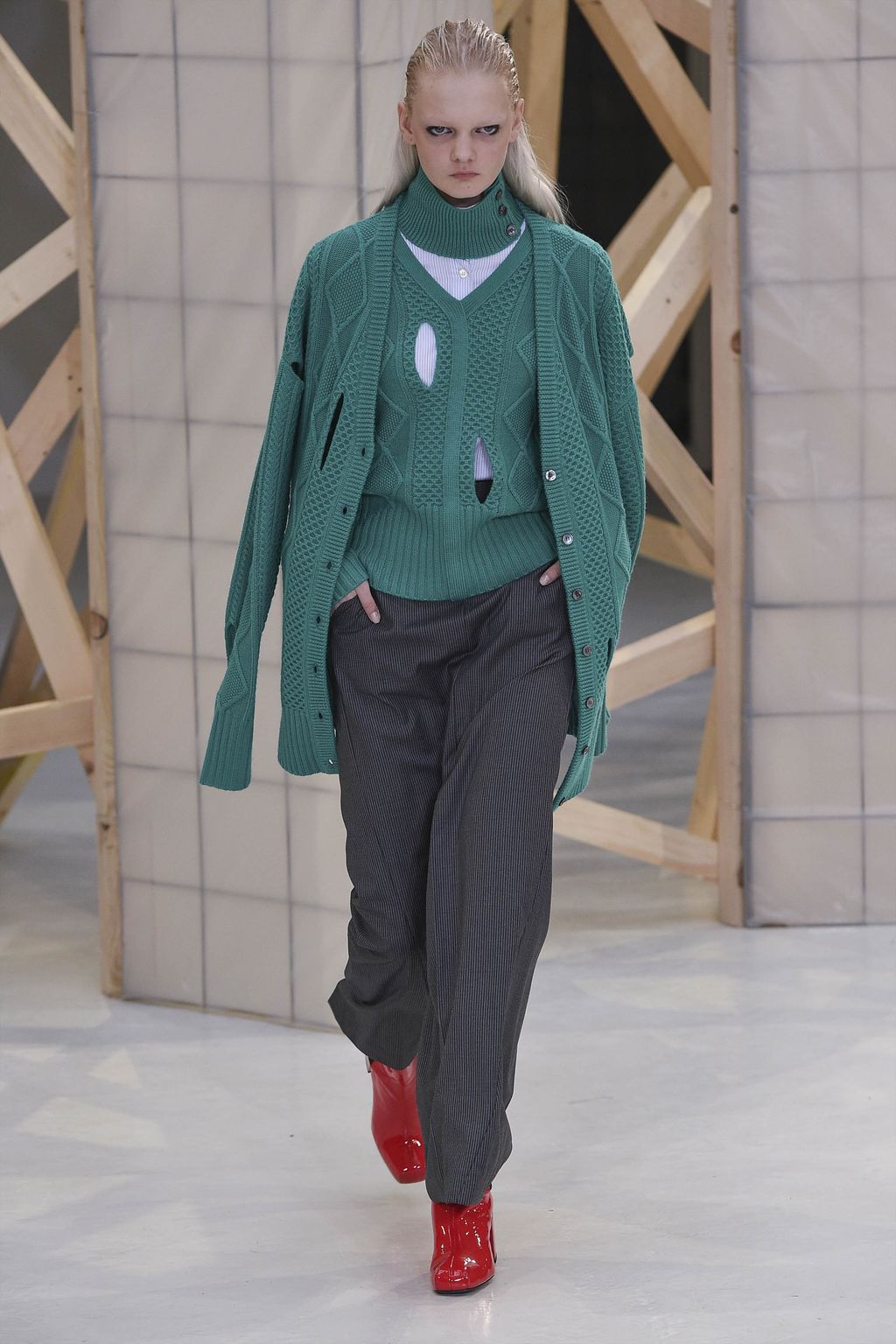 Fashion Week Paris Fall/Winter 2017 look 26 from the Aalto collection 女装