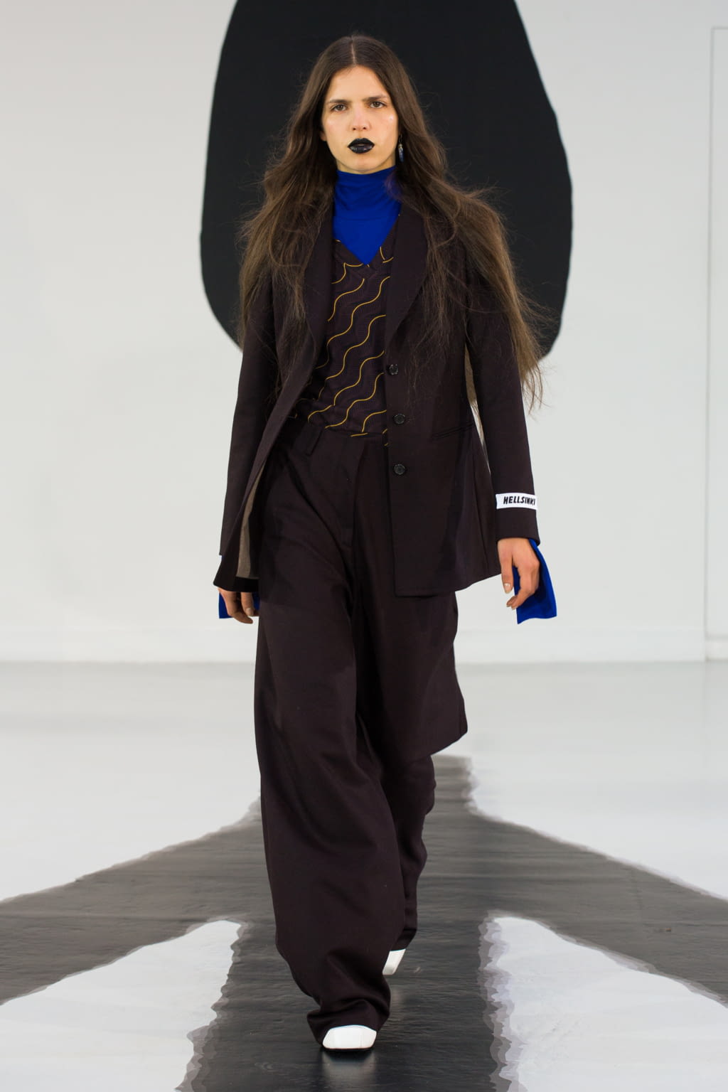 Fashion Week Paris Fall/Winter 2016 look 2 from the Aalto collection 女装