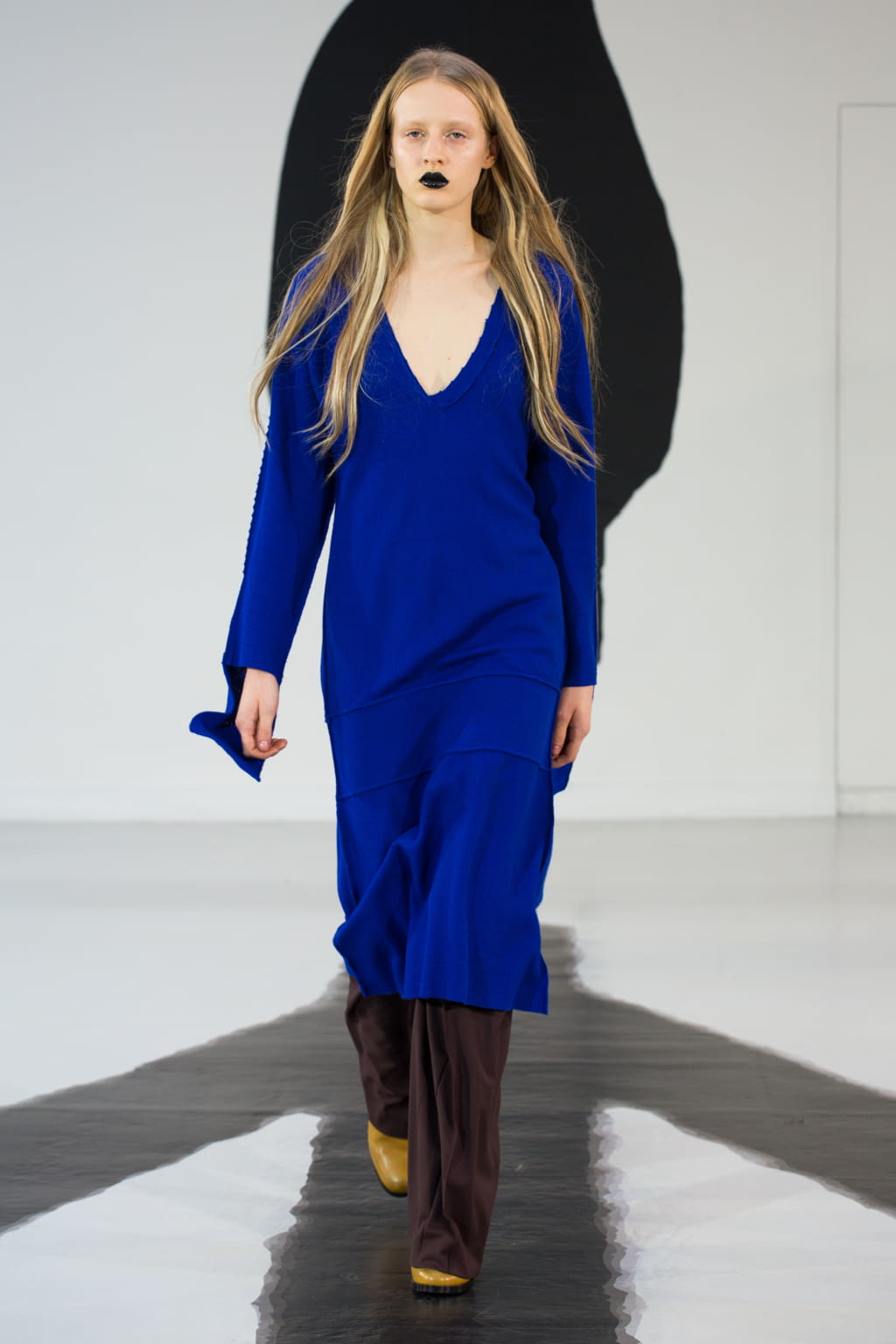 Fashion Week Paris Fall/Winter 2016 look 9 from the Aalto collection womenswear