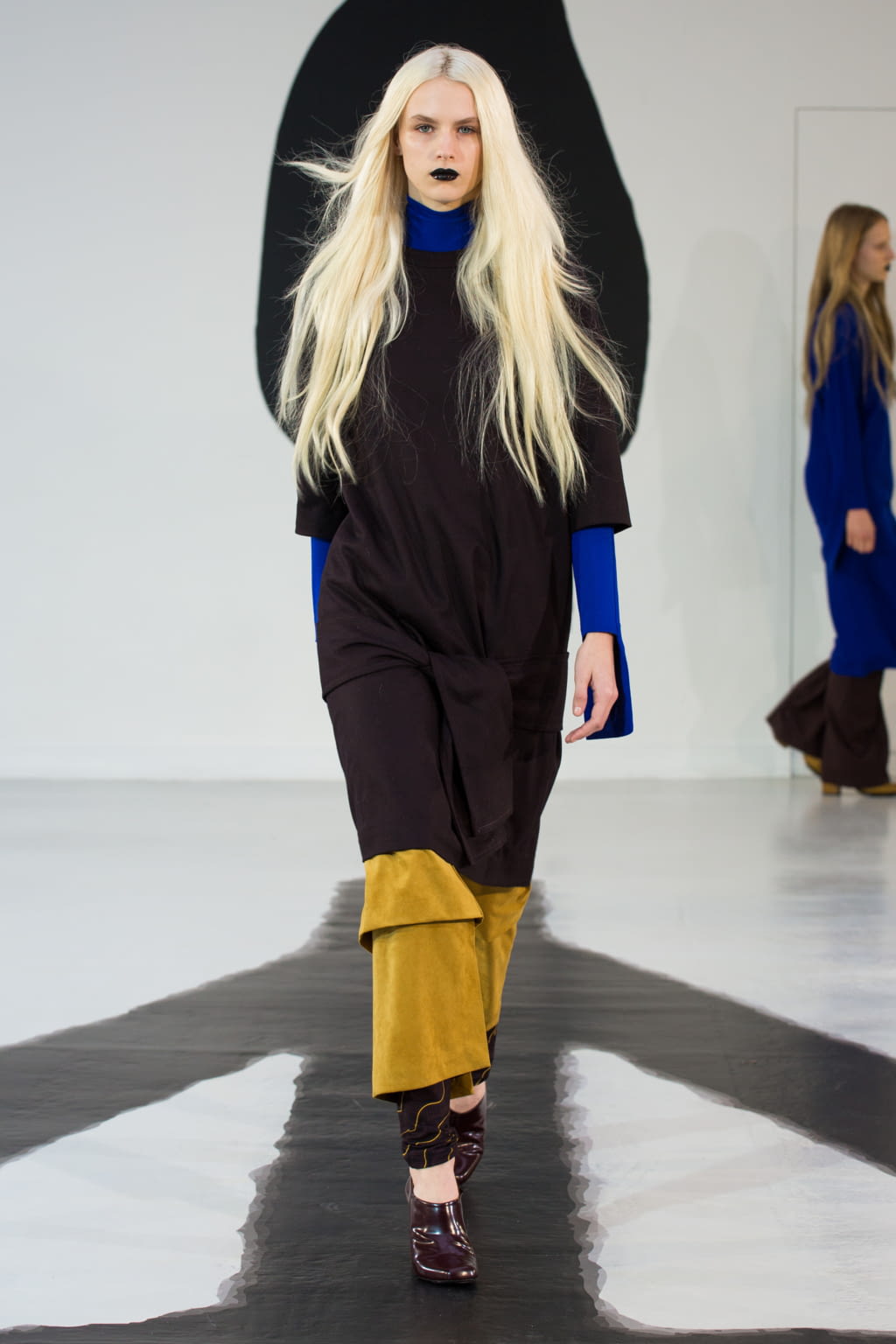 Fashion Week Paris Fall/Winter 2016 look 10 from the Aalto collection womenswear