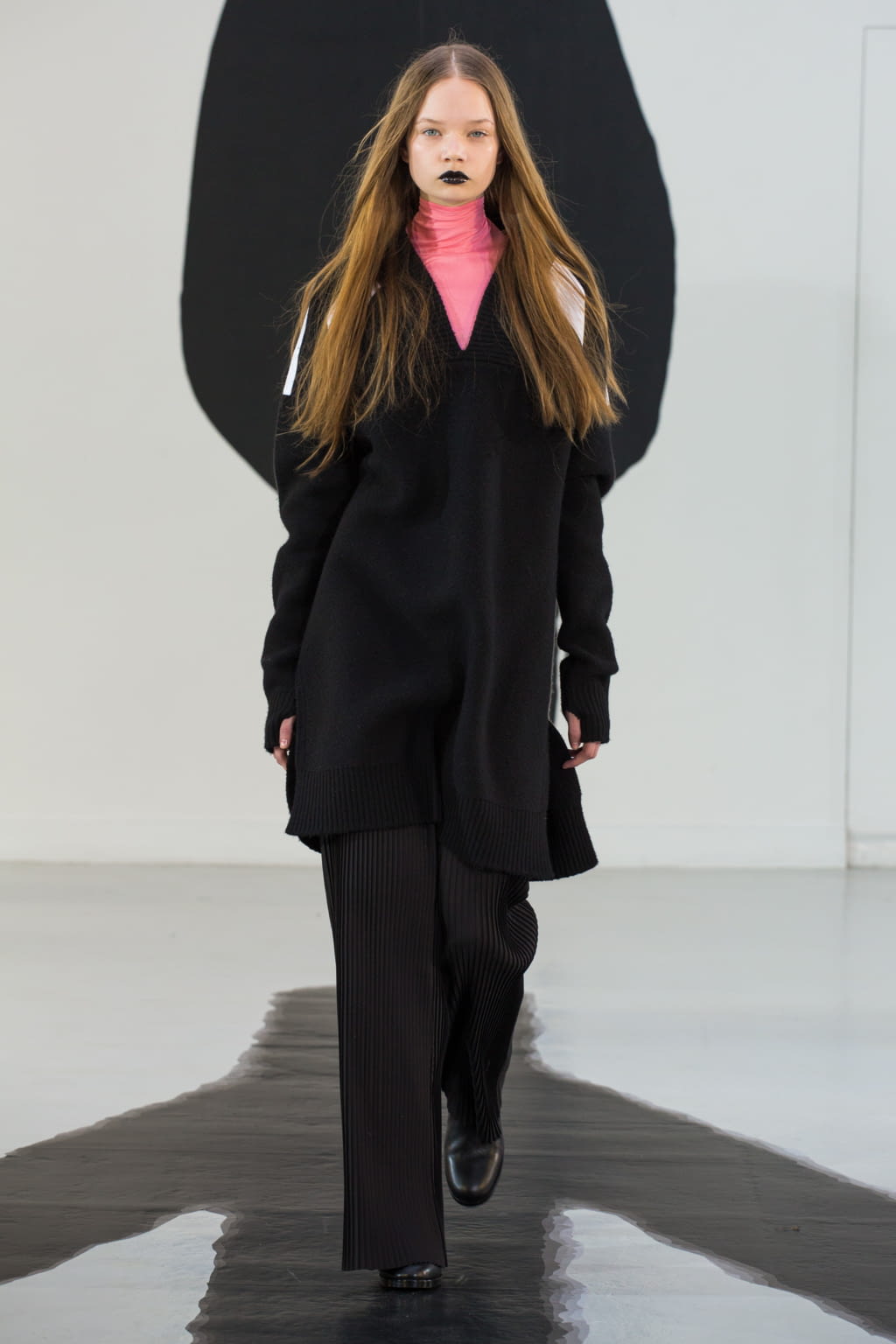 Fashion Week Paris Fall/Winter 2016 look 17 from the Aalto collection womenswear