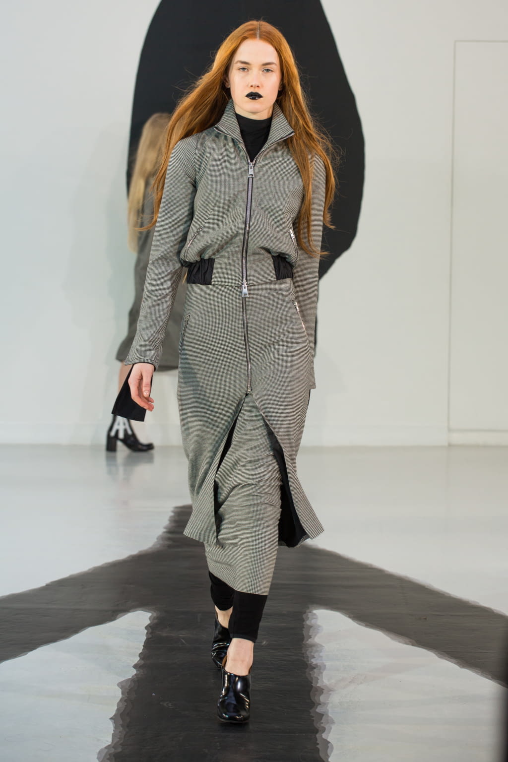 Fashion Week Paris Fall/Winter 2016 look 25 from the Aalto collection womenswear