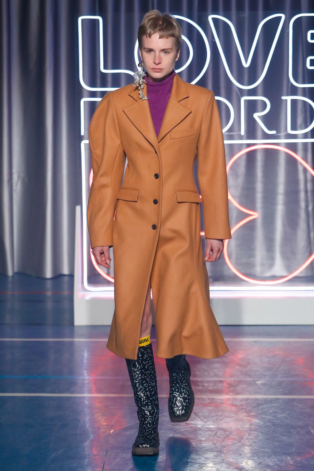 Fashion Week Paris Fall/Winter 2018 look 28 from the Aalto collection 女装