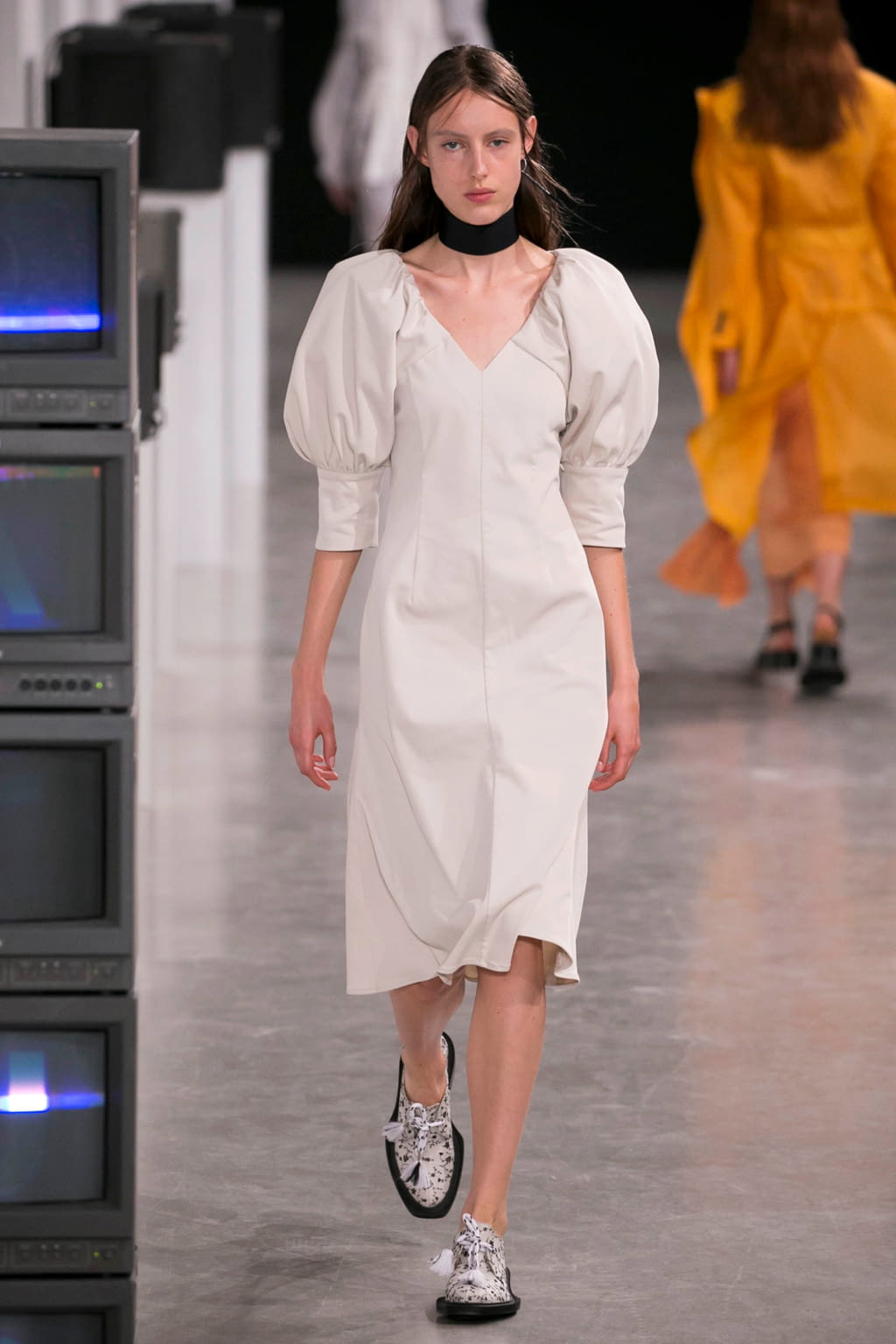 Fashion Week Paris Spring/Summer 2018 look 5 from the Aalto collection womenswear