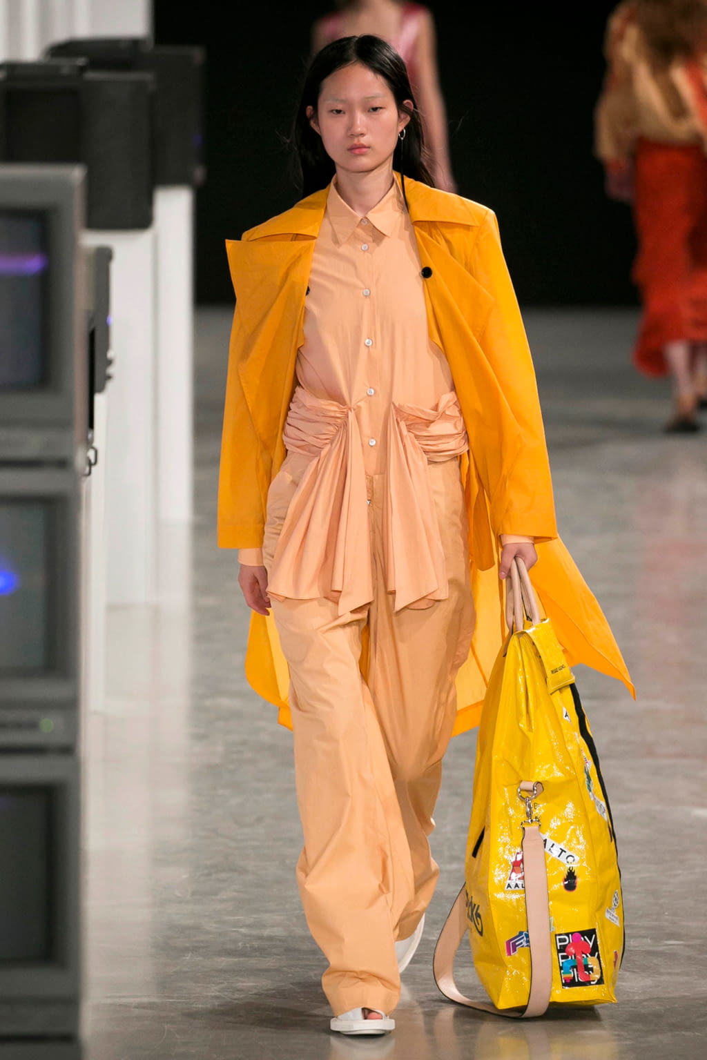 Fashion Week Paris Spring/Summer 2018 look 27 from the Aalto collection 女装