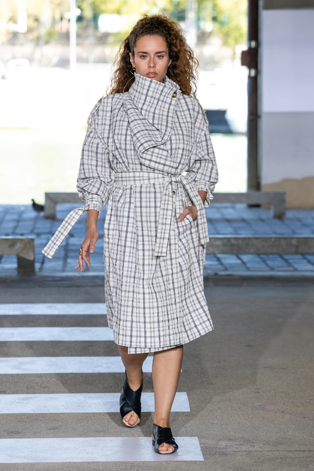 Fashion Week Paris Spring/Summer 2019 look 25 from the Aalto collection womenswear