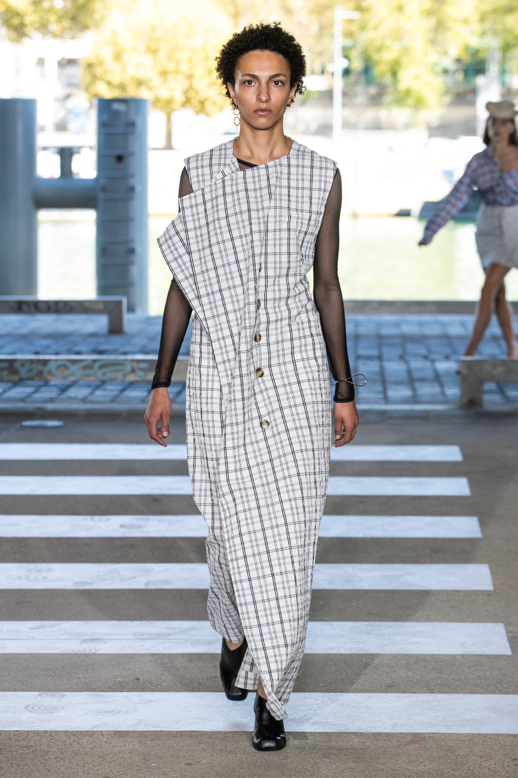 Fashion Week Paris Spring/Summer 2019 look 26 from the Aalto collection womenswear