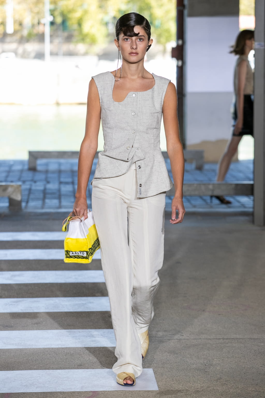 Fashion Week Paris Spring/Summer 2019 look 7 from the Aalto collection womenswear