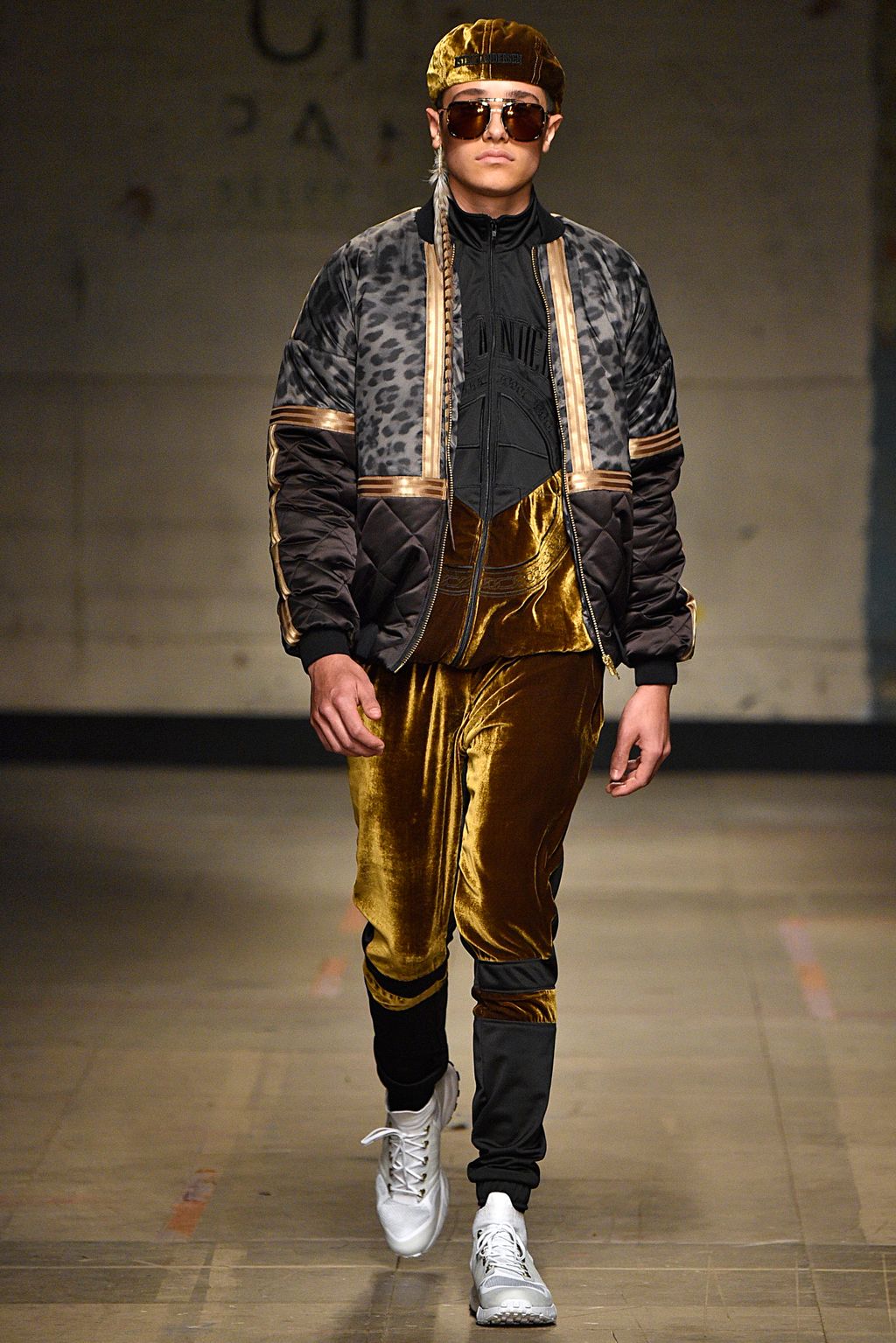 Fashion Week London Fall/Winter 2017 look 13 from the Astrid Andersen collection menswear