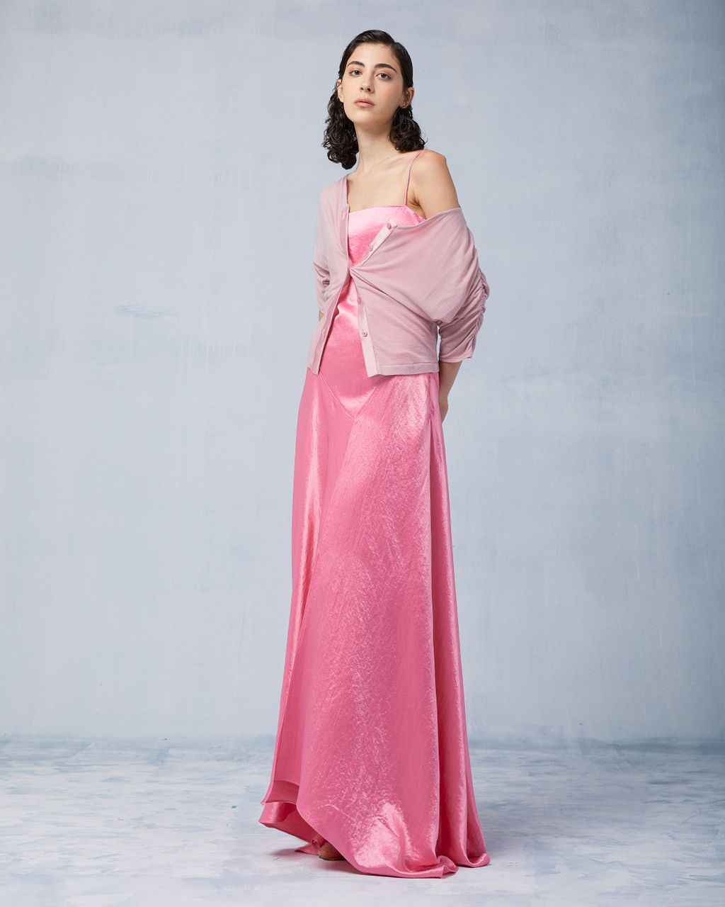 Fashion Week Paris Resort 2024 look 7 from the Abadia - Saudi 100 collection 女装