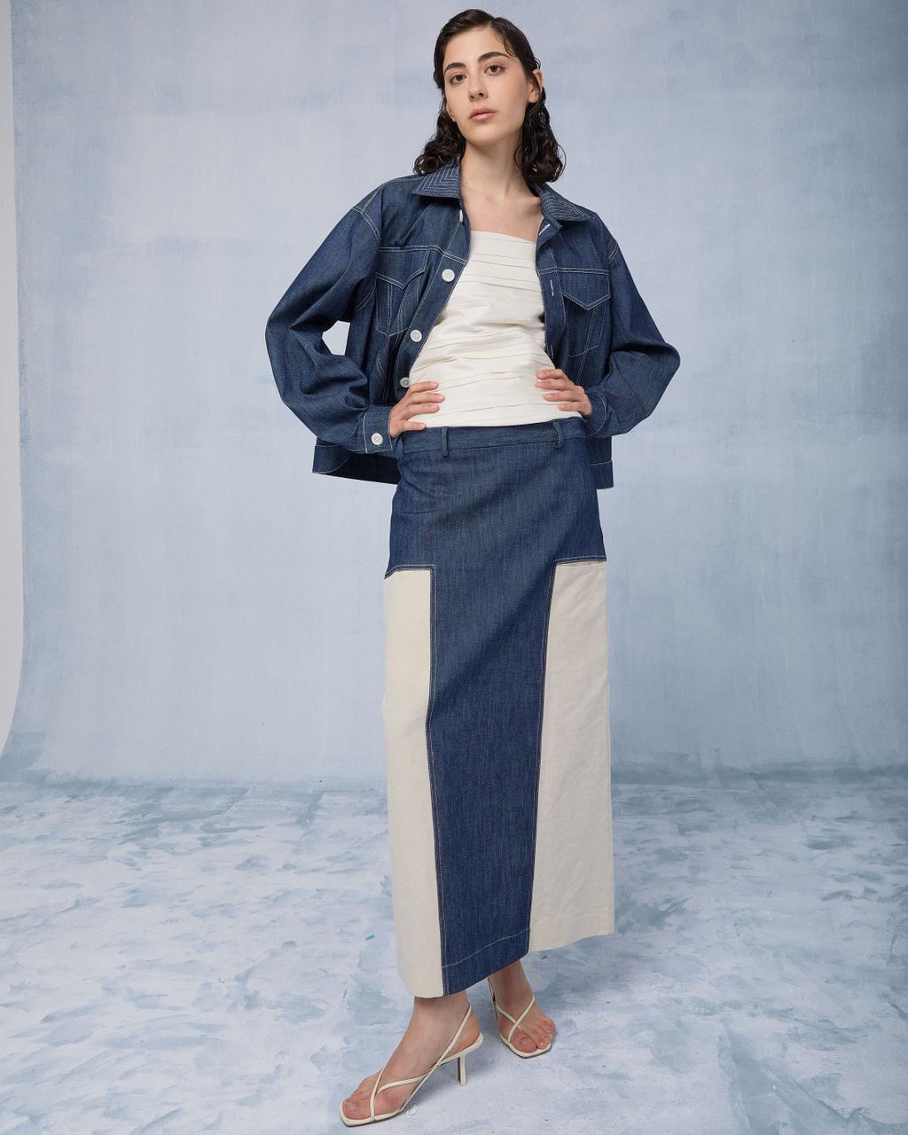 Fashion Week Paris Resort 2024 look 12 from the Abadia - Saudi 100 collection 女装