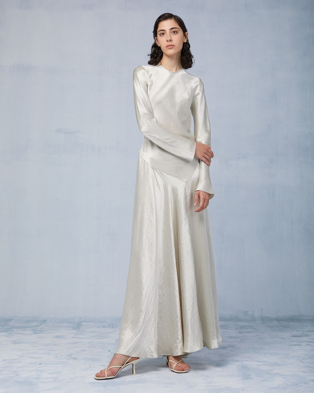 Fashion Week Paris Resort 2024 look 19 from the Abadia - Saudi 100 collection womenswear