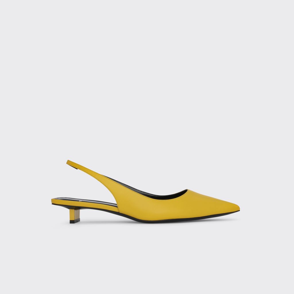 Fashion Week Paris Spring/Summer 2025 look 48 from the Pierre Hardy collection womenswear accessories