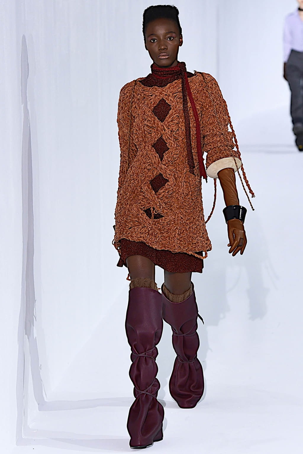 Fashion Week Paris Fall/Winter 2019 look 13 from the Acne Studios collection 女装