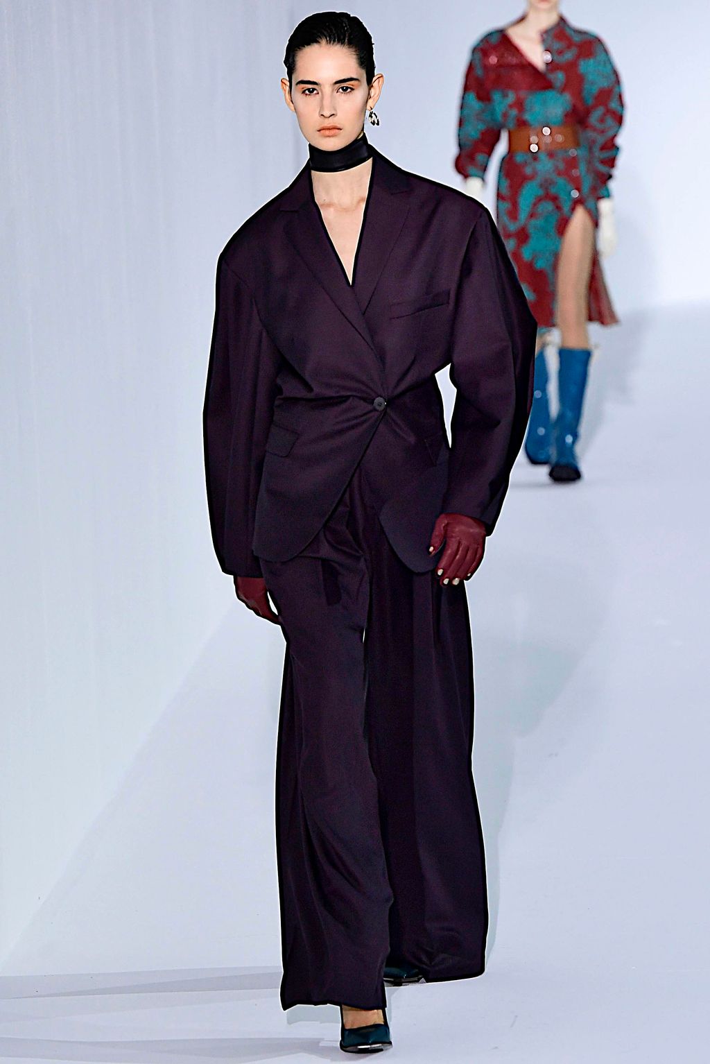 Fashion Week Paris Fall/Winter 2019 look 19 from the Acne Studios collection womenswear