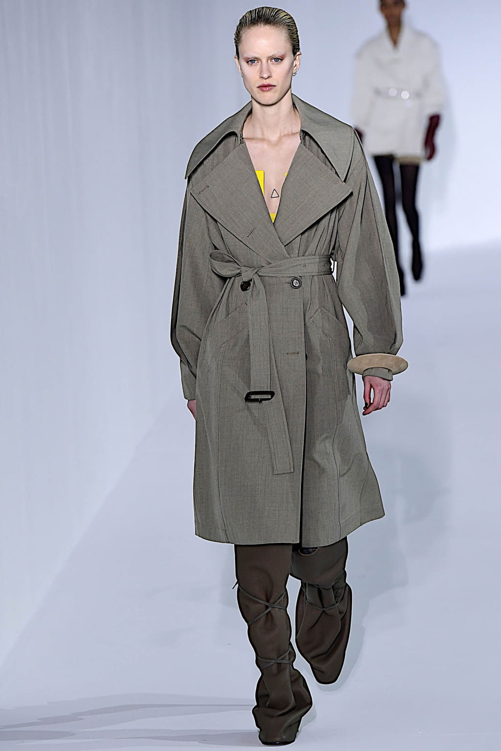 Fashion Week Paris Fall/Winter 2019 look 29 from the Acne Studios collection 女装
