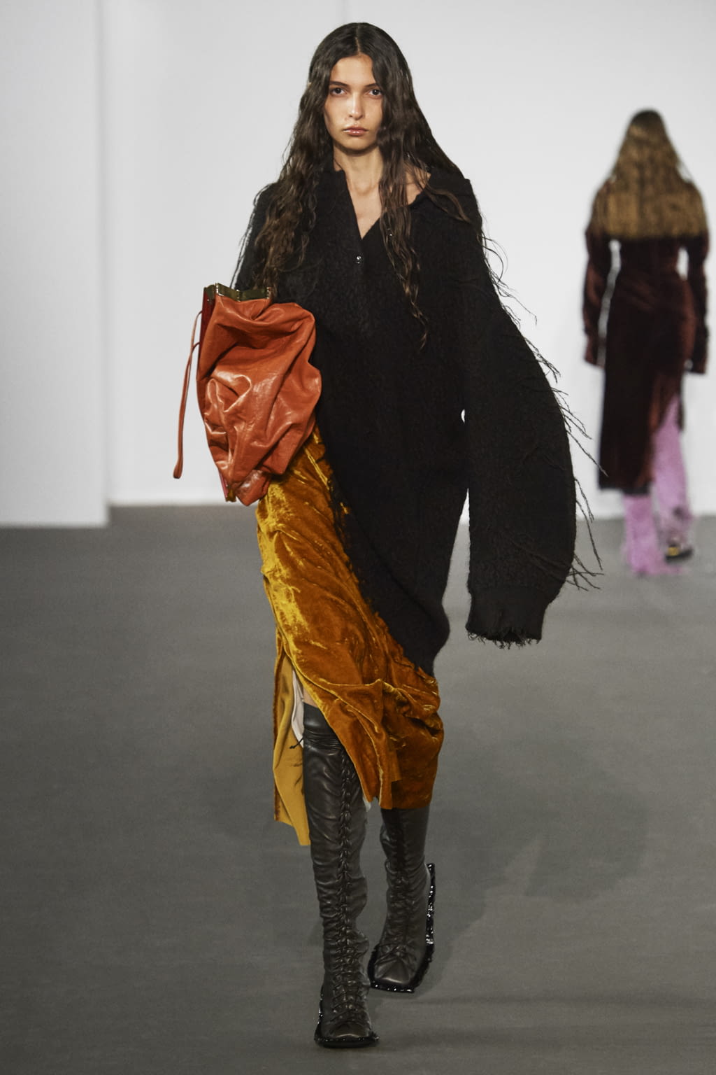 Fashion Week Paris Fall/Winter 2020 look 7 de la collection Acne Studios womenswear