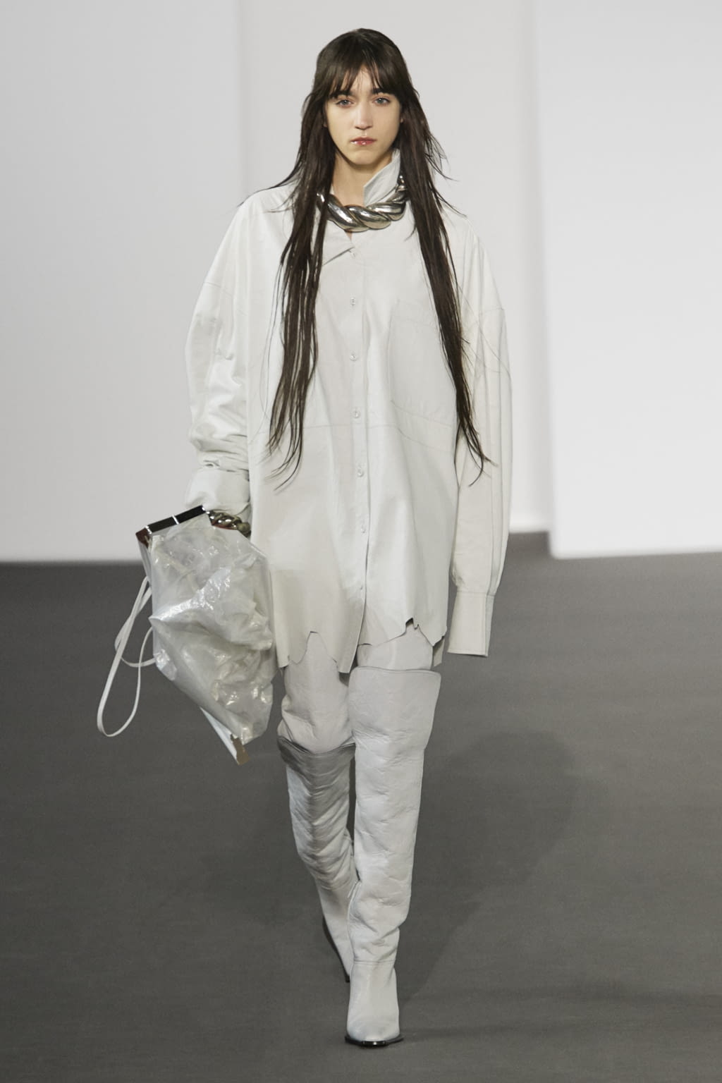 Fashion Week Paris Fall/Winter 2020 look 15 from the Acne Studios collection 女装