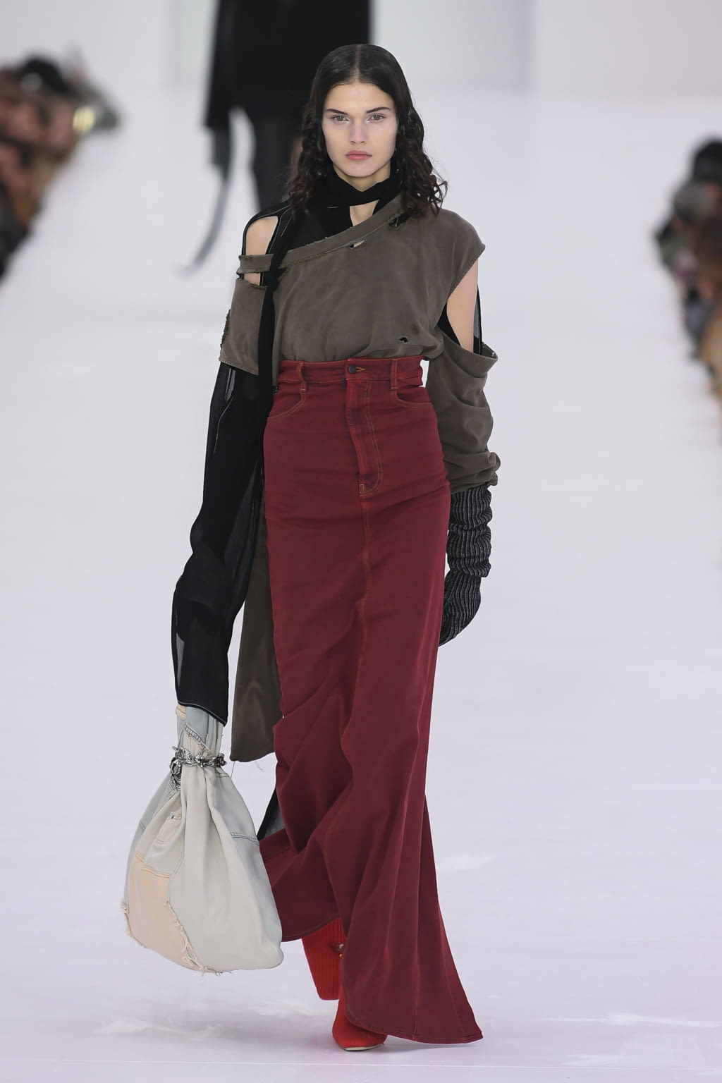 Fashion Week Paris Fall/Winter 2022 look 1 de la collection Acne Studios womenswear