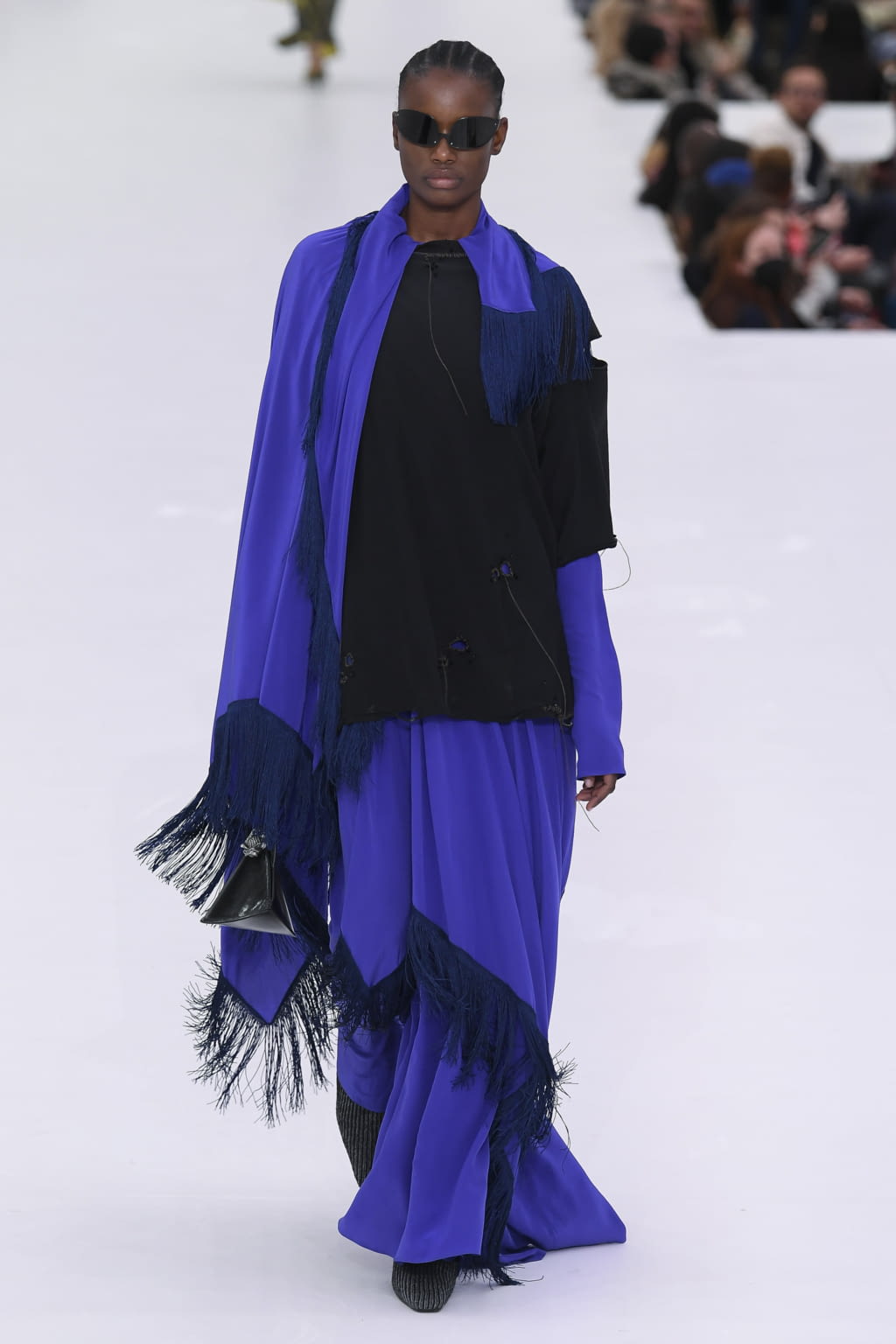 Fashion Week Paris Fall/Winter 2022 look 14 from the Acne Studios collection womenswear